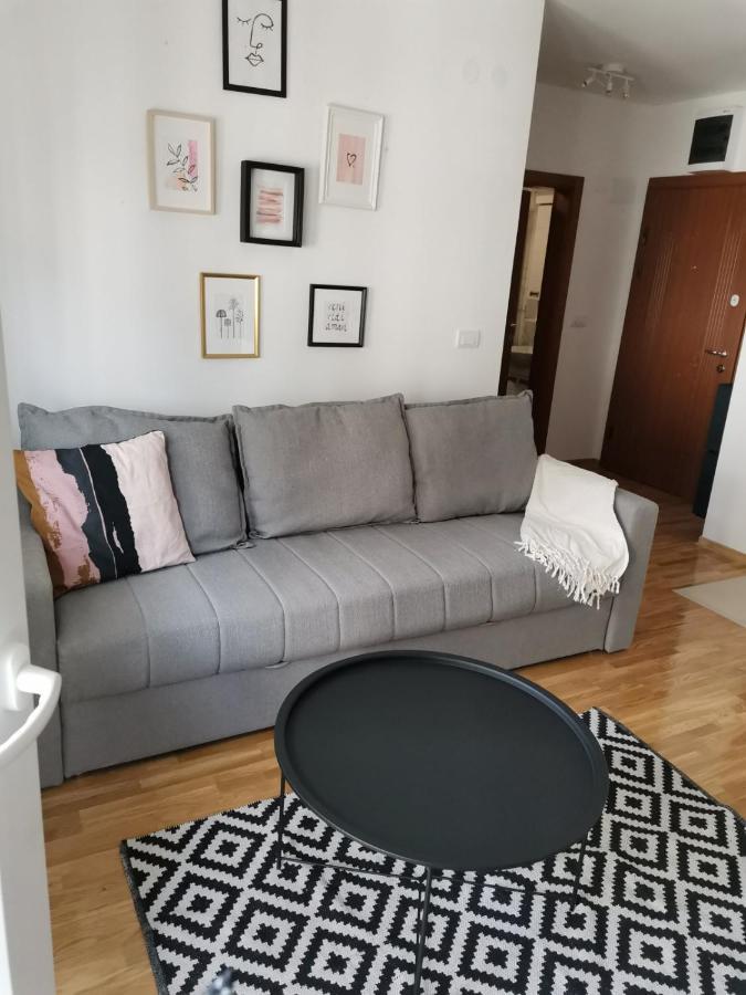 Apartman Kardas Vrnjačka Banja Exterior foto